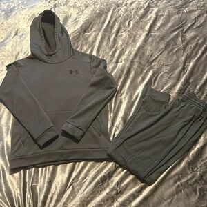 Boys Under Armour sweatsuit set